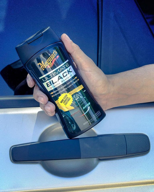 Rénovateur plastiques noirs Meguiar’s Ultimate – La Boutique du Detailing